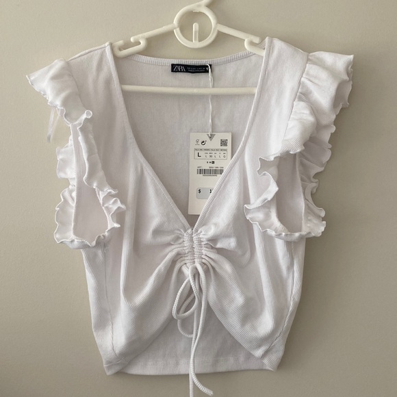 Zara Tops - Zara white cropped v neck Tshirt